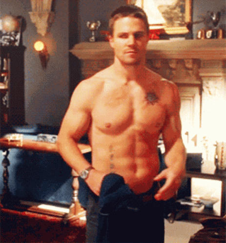 Stephen Amell Oliver Queen GIF