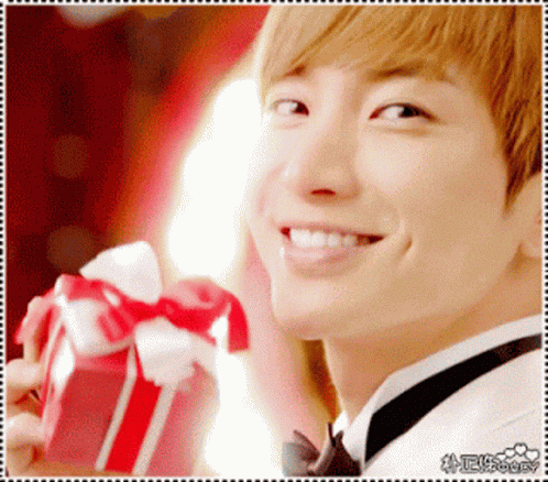 Super Junior Leeteuk GIF