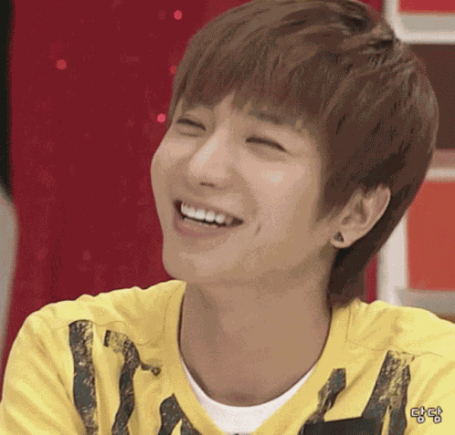 Super Junior Leeteuk GIF
