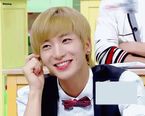Super Junior Leeteuk GIF