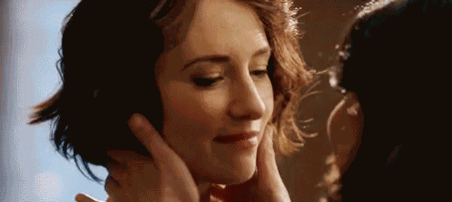 Supergirl Kiss GIF