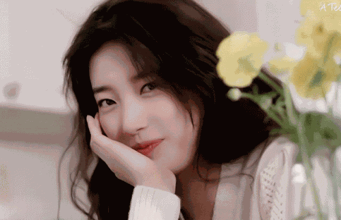 Suzy Bae GIF
