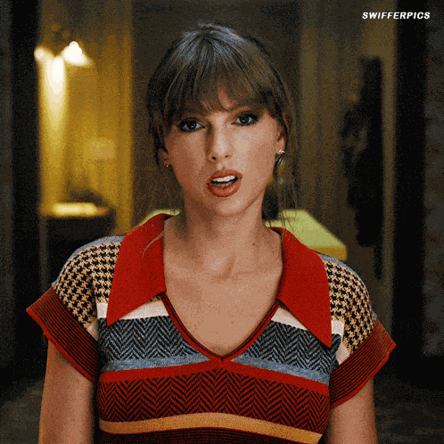 Swifferpics Taylor Swift GIF