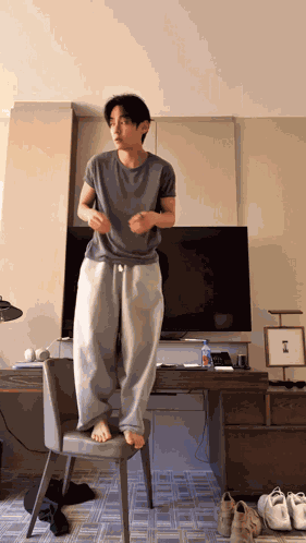 Taehyung Dive GIF