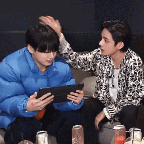 Taekook Dynataees GIF