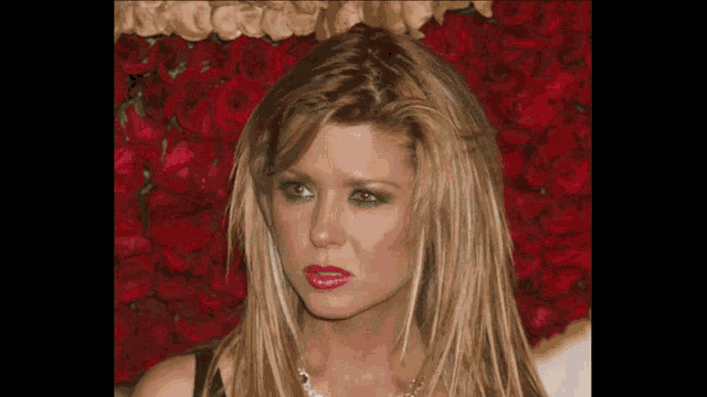 Tara Reid Estereket GIF