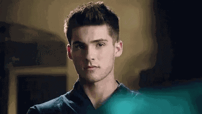 Theo Theo Raeken GIF
