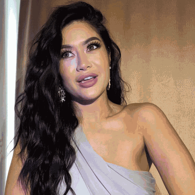 Thinking Kim Lee GIF