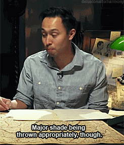 Throw A Major Shade Throw A Big Shade GIF