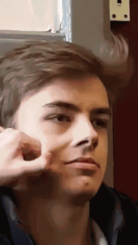 Tommy Peach GIF