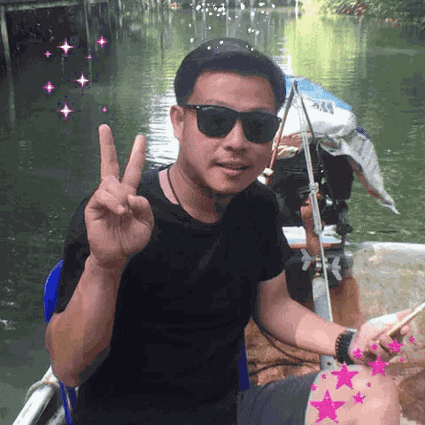 Tor001 Peace Out GIF