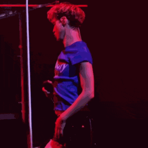 Trxyesbxy Bylerfied GIF