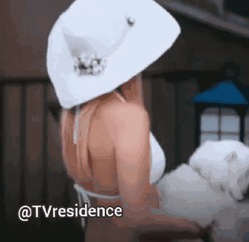 Tvresidence White GIF