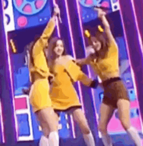 Twicereve Dancing GIF
