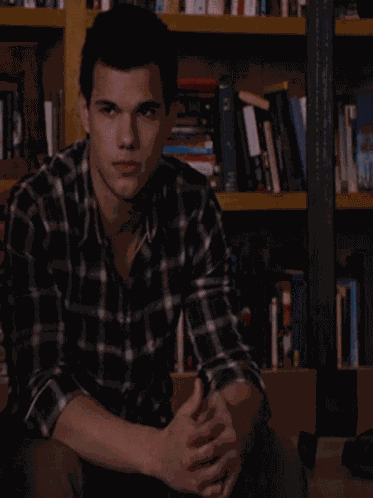 Twilight Taylor Lautner GIF