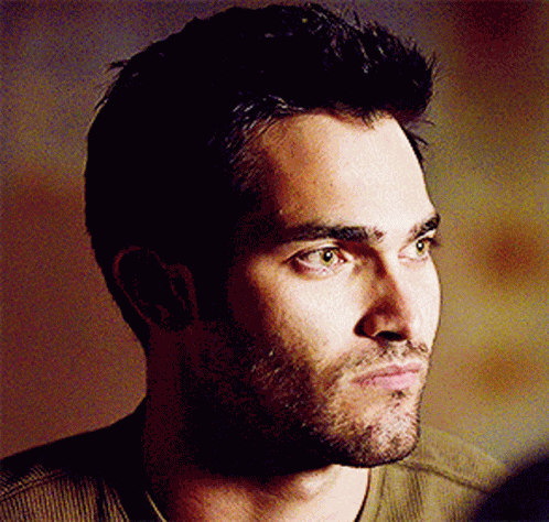 Tyler Hoechlin Derek Hale GIF