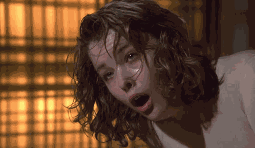 V Juliet GIF