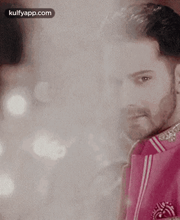 Varun Dhawan.Gif GIF