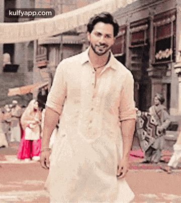 Varun Dhawan.Gif GIF