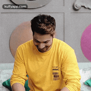 Varun Dhawan.Gif GIF
