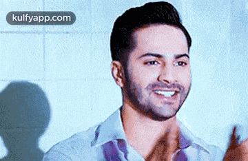 Varun Dhawan.Gif GIF