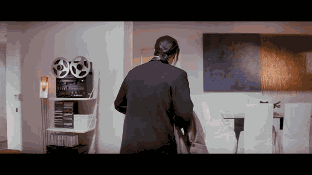 Vincent Vega Pulp Fiction GIF