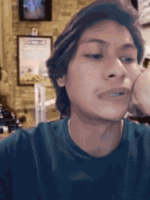 Waiting Tsawking GIF