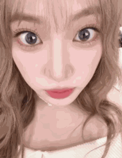 Weeekly Kpop GIF