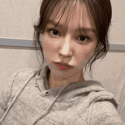 Wendy Red Velvet GIF