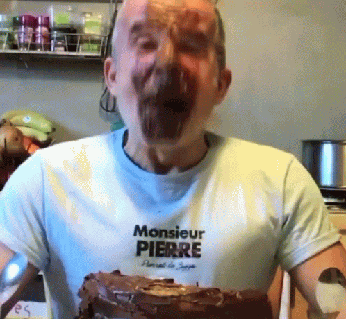 Xari React Pierre GIF