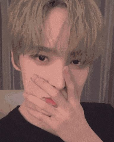Yunho Ateez GIF