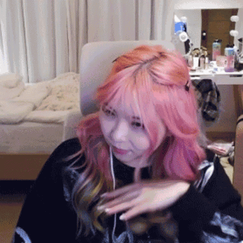 Yvonnie Yvonne GIF