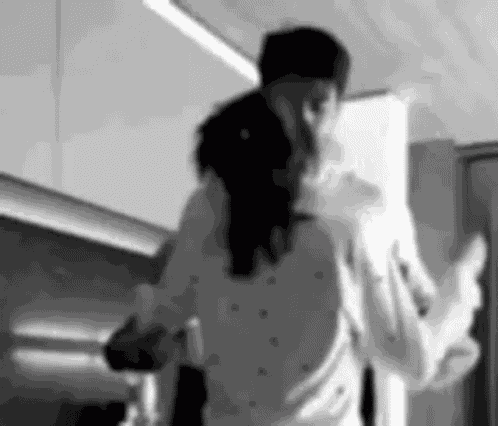 Zagrljaj Kuhinja GIF