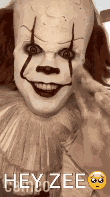 Zee Izabella GIF
